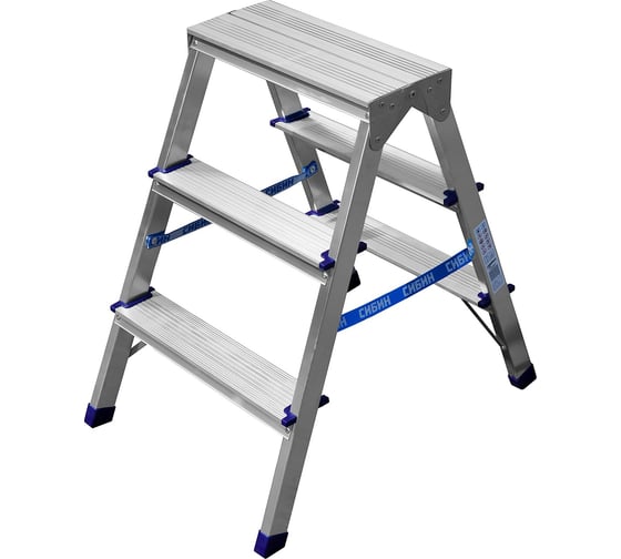 Изображение товара Двухсторонняя алюминиевая лестница-стремянка СИБИН 3 ступени 38825-03