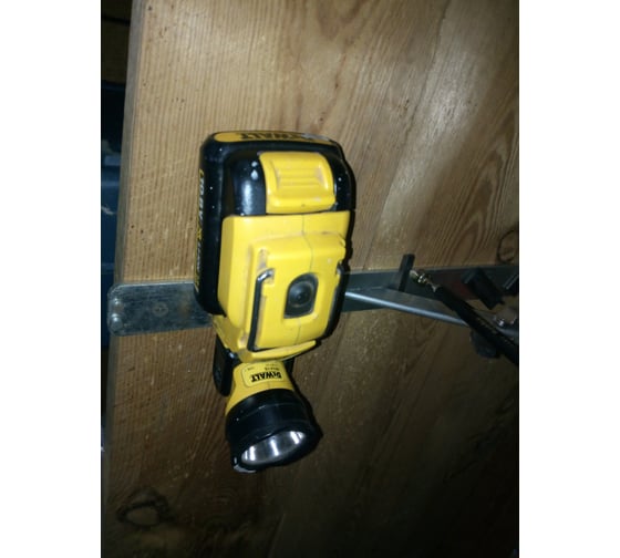 Аккумуляторный фонарь DEWALT DCL 510 N 8
