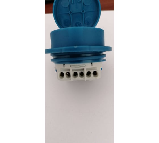 Розетка SCHUKO для АМАХХ Mennekes 16А2Р+Е 230V 999350