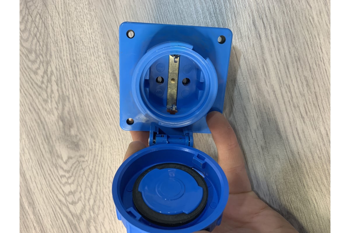 Фланцевая розетка ABL с крышкой и байонетным замком IP68, 16A 2P+E 250V ...