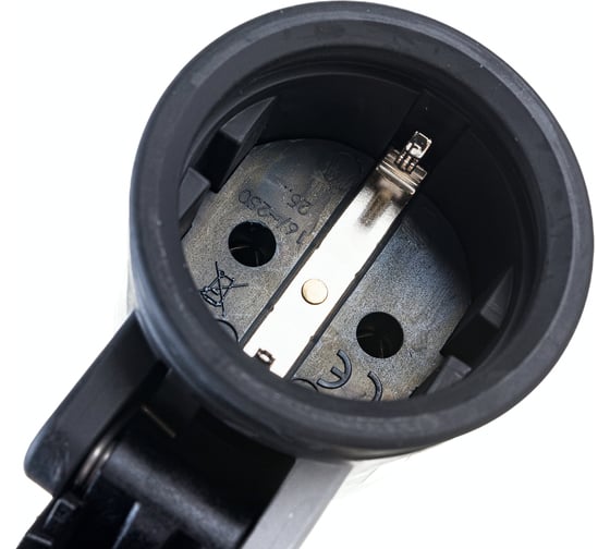 Кабельная розетка PCE 16A 250V 2P+E IP54 с подпр. крышкой, корпус черный 2522-ss