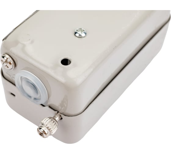 Выключатель IEK ВКИ-211, 3Р, 6А, 230/400В, IP40 KVK10-06-3