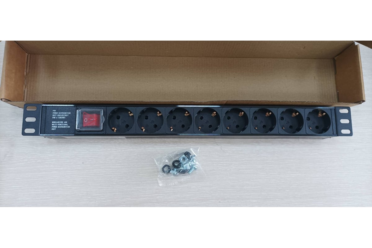 Блок евророзеток SYSMATRIX, в монтажный шкаф 8шт 16A выключатель гнездо ...