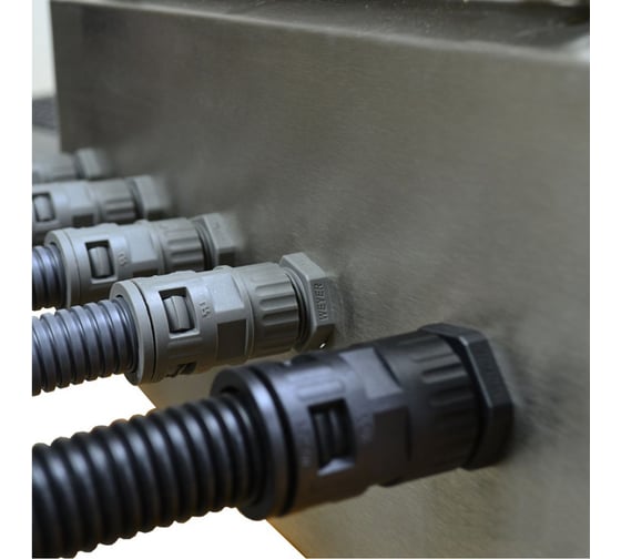Коннектор прямой Weyer WQGMZE-M18G/AD15,8 муфта для гофрированных труб нар. M18x1.5 WE0700300