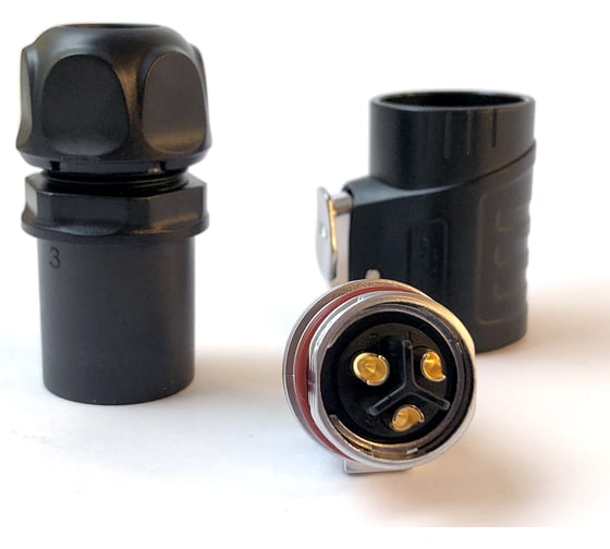 3-полюсный водостойкий разъём TTAF Elektronik IP67 500V 20A TT20-03M-SX-01-001