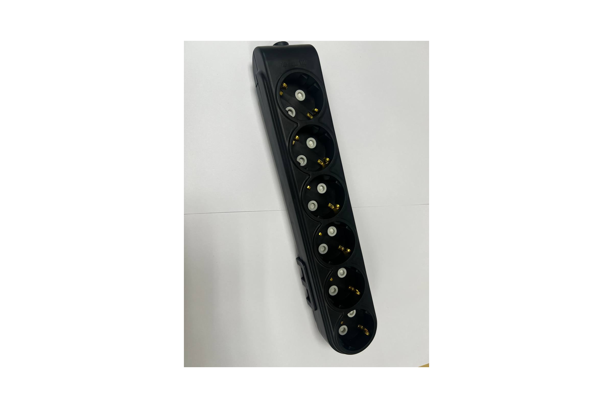 КолодкановогопоколенияMAKEL6ГНЕЗДСЗАЩИТОЙОТДЕТЕЙС/ЗCМОНТАЖНЫМАППАРАТОМЧЕРНЫЙN6210100