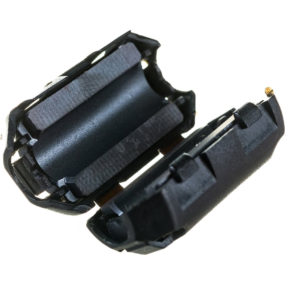 ФерритовыйфильтрLANMASTERнашнурпитания3х0.75мм2сзащелкой,черныйLAN-FF-0.75-BK