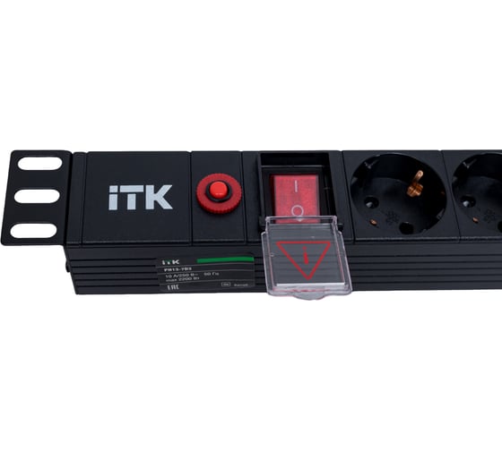 Розеточный блок IEK ITK PDU 7 роз. нем. ст, с выкл. и защитой от перенапряжения, вх.С14 PH13-7D3