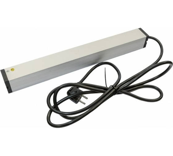 Блок розеток Hyperline для 19" шкафов, горизонтальный, 8 розеток Schuko, выключатель с подсветкой, кабель питания 2.5м (3x1.5мм2) с вилкой Schuko 16A, 250В, 482.6x44.4x44.4мм (ШxГxВ), корпус алюминий 459583