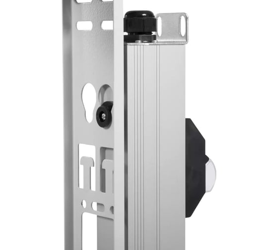 Блок силовых розеток Rem -MC, Shuko х 18, вход IEC 320 309 3PN, шнур 3 м, 1863x45x60 мм (ВхШхГ), 32А, для шкафов, автомат, алюминий R-MC8-3x32-18S-A-MI-1820-3-3PN
