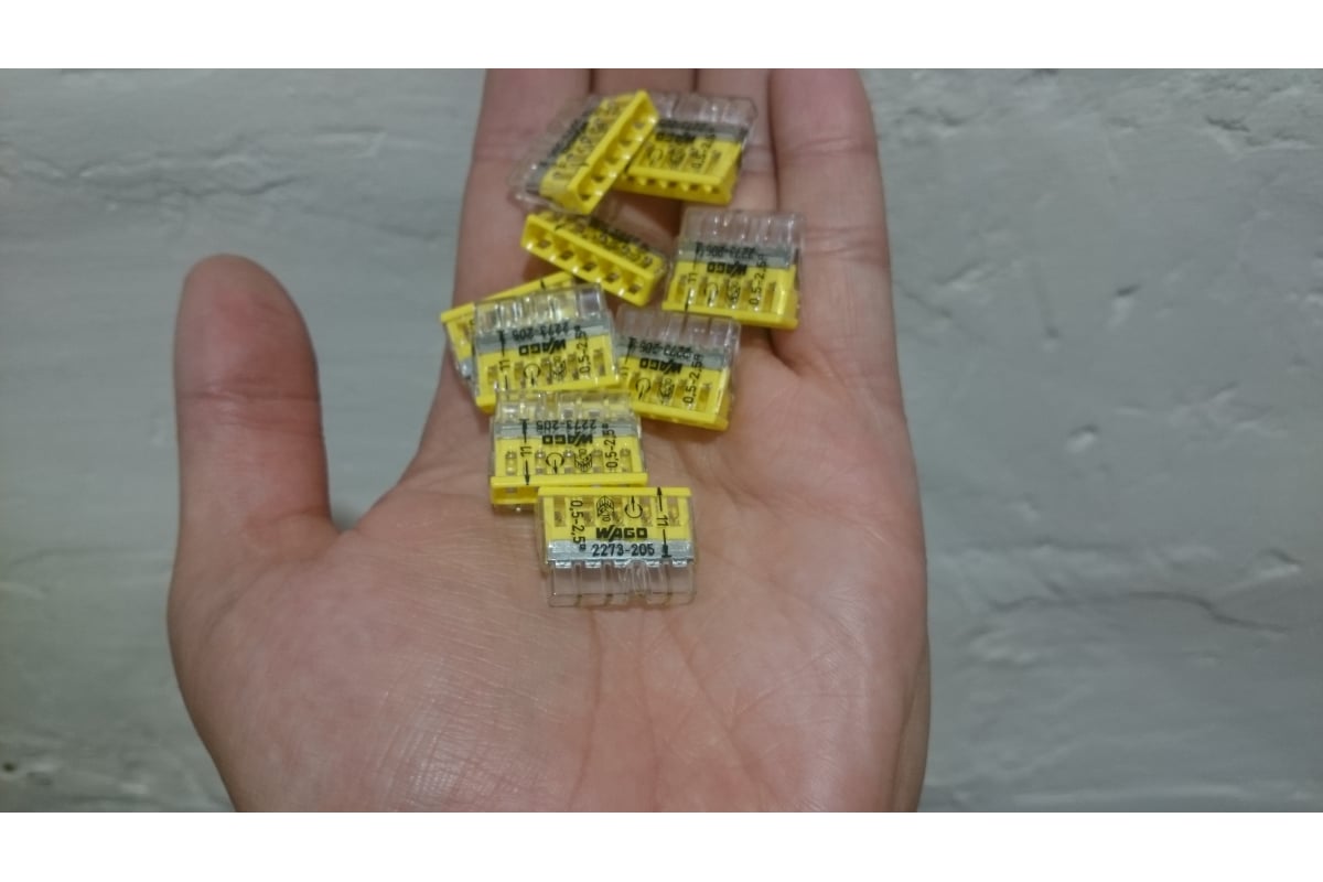 Клеммы WAGO 2273-205/996-020, 5Х2,5мм2, блистер 20 шт 76071 - выгодная ...