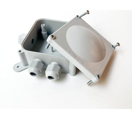 Монтажная коробка Plasticglas IP66/IP68 с гермовводами PG9x4 КМ767635-00-03-08-03