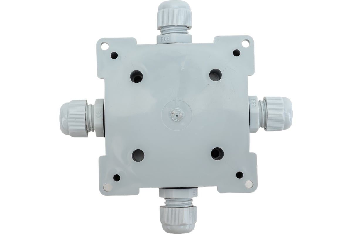 Монтажная коробка Bylectrica с клеммными колодками при открытой ...