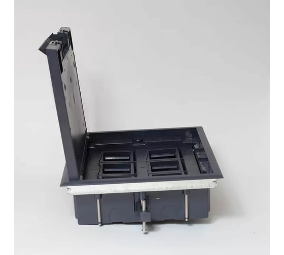 Люк на 6 постов SPL 45x45, металл/ пластик, с пластиковой коробкой, IP40 300006