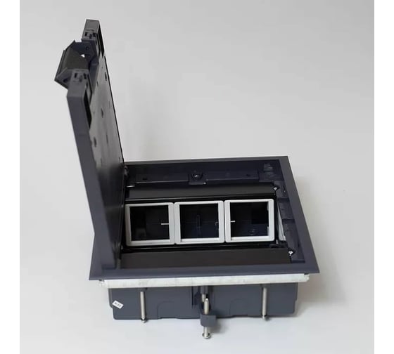 Люк на 6 постов SPL 45x45, металл/ пластик, с пластиковой коробкой, IP40 300007