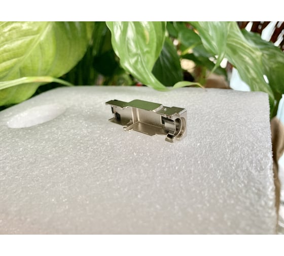 Коннектор NIKOMAX RJ45/8P8C под витую пару, полный экран, металлик NMC ...