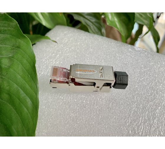 Коннектор NIKOMAX RJ45/8P8C под витую пару, полный экран, металлик NMC ...