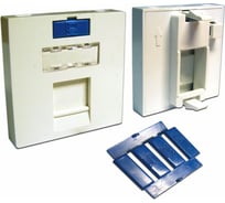 Вставка LANMASTER 45x45 на 1 кейстоун, со шторкой, маркировкой, иконкой, белая, LAN-SIP-23M-WH