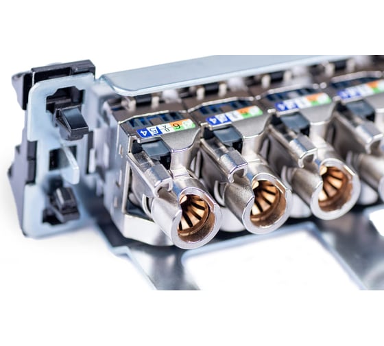 Патч-панель Cabeus 19" (1U), 24 порта RJ-45, категория 6, полностью экранированная, с задним кабельным организатором, безинструментный монтаж (арт.033562) PL-24-KJ-RJ45-Cat.6-SH-180T