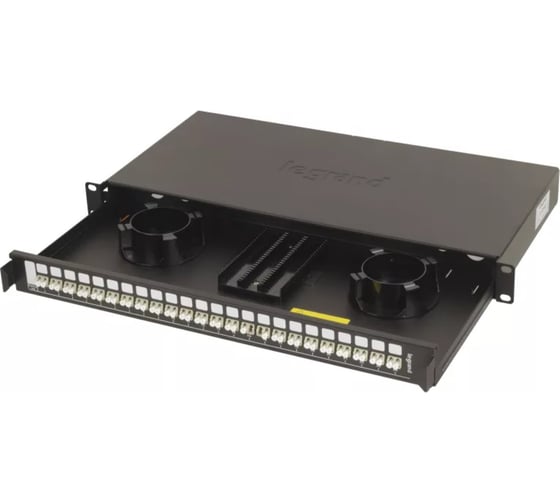Полка оптическая выдвижная укомплектованная Legrand 19'' 1U, 24 LC многомодовых дуплексных коннектора для 48 волокон 032162 1