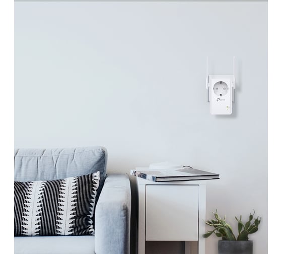 Усилитель wi-fi сигнала TP-Link со встроенной розеткой TL-WA860RE