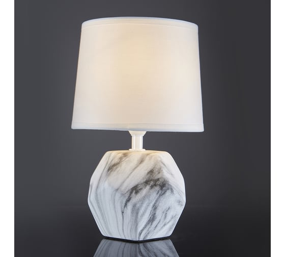 Настольный светильник ESCADA 10163/T E14*40W White marble 10163/T White