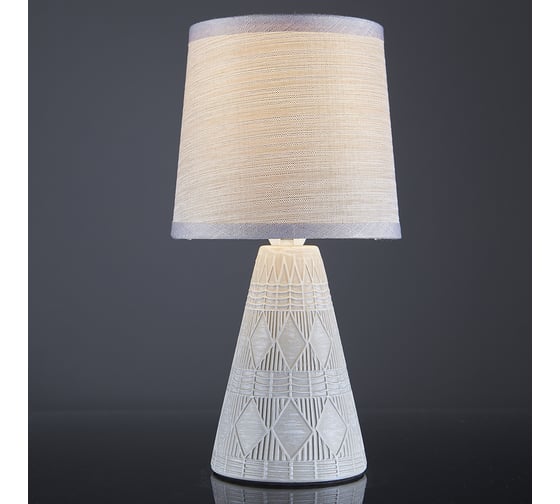 Настольный светильник ESCADA 10164/L E14*40W Milk beige 10164/L Beige