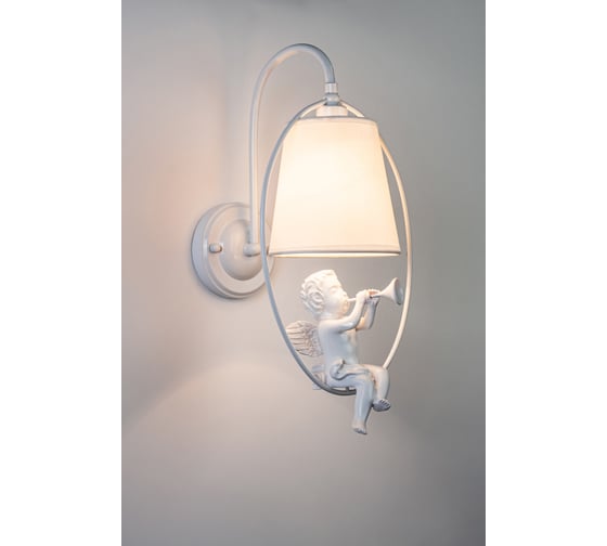 Настенный светильник ESCADA E14*60W White 542/1A