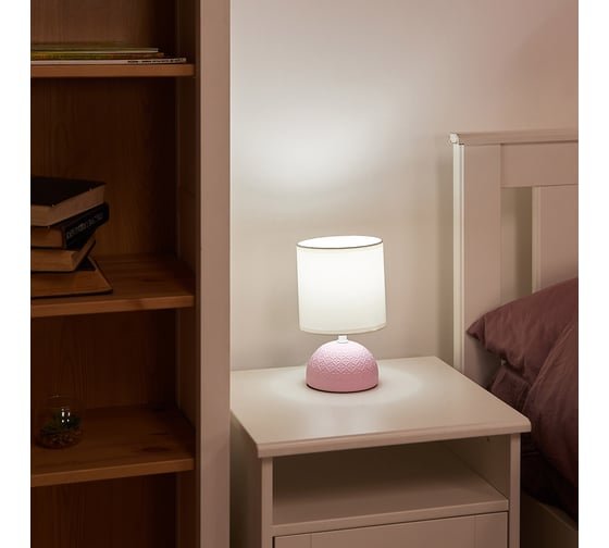 Настольный декоративный светильник Uniel Uml-b302 e14 pink под лампу е14, 40w. механический выключатель. розовый. тм UL-00010754