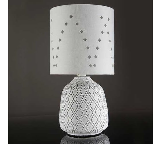 Настольный светильник ESCADA 10181/T E14*40W White 10181/T White