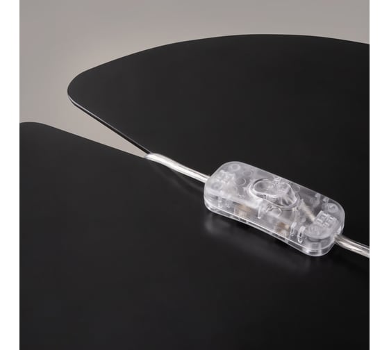 Настольный светильник MAYTONI muse 1хe27x60w металл и стекло золото MOD304TL-01G