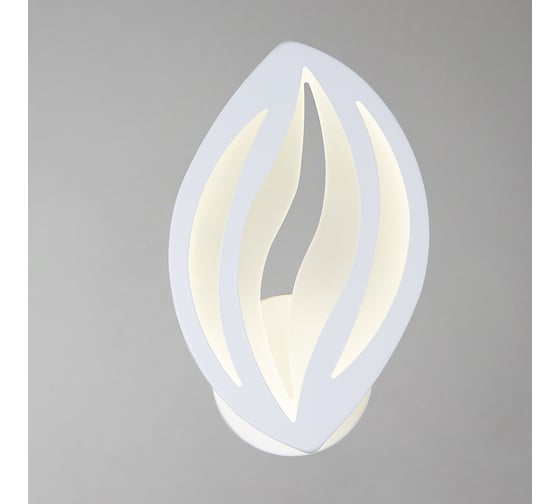 Настенный светильник ESCADA 10221/1 LED*10W White 10221/1LED