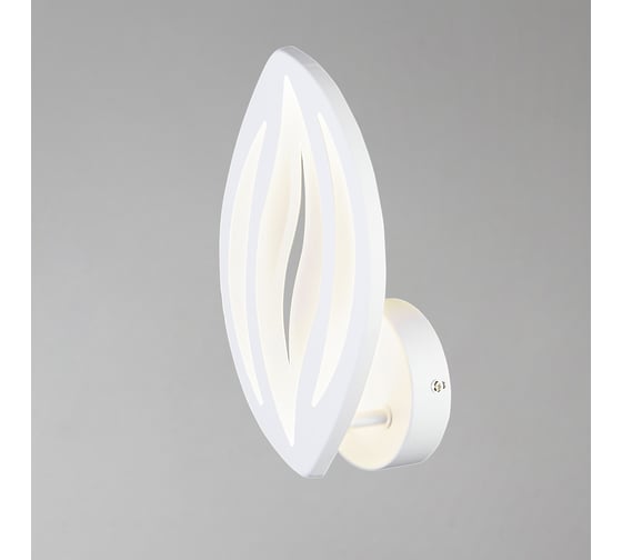 Настенный светильник ESCADA 10221/1 LED*10W White 10221/1LED