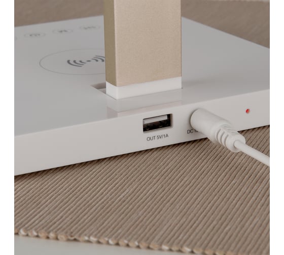 Светодиодный настольный светильник Elektrostandard Lori TL90510 / белый/золотой a039562