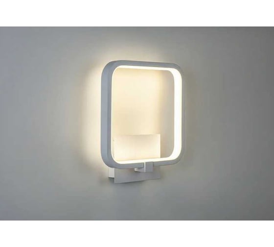 Настенный светильник ESCADA *15W White 10207/SG LED