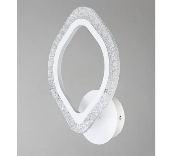 Настенный светильник ESCADA LED*10W White 10251/1LED