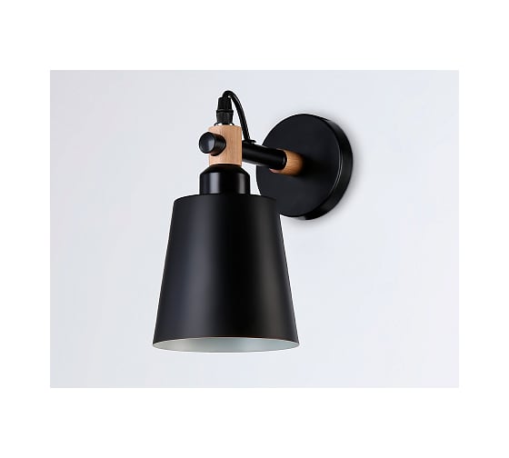 Настенный светильник Ambrella Light TRADITIONAL TR82213