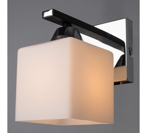 Настенный светильник Arte Lamp A8165AP-1BK