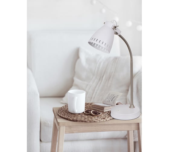 Настольный светильник Arte Lamp LUNED A2214LT-1WH