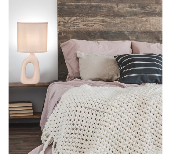 Настольный светильник ESCADA 10159-T E14x40W розовый 10159/T Rose