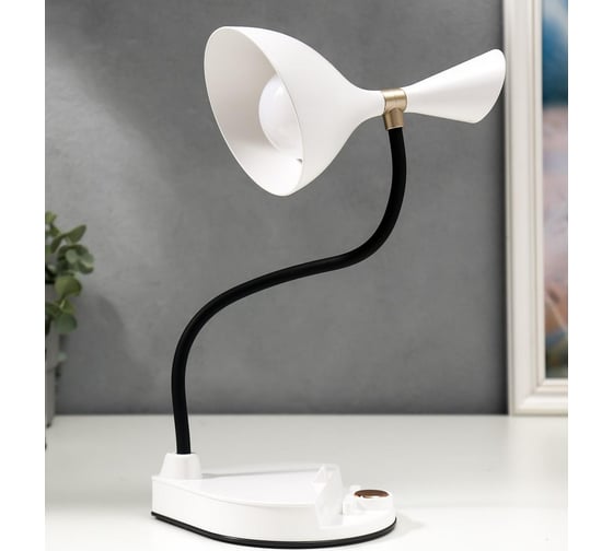 Настольная сенсорная лампа BayerLux 1521/1WT LED 4Вт АКБ USB 3 режима белый 14,3х12х35 см 5378681