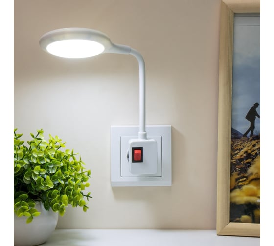 Бра в розетку BayerLux Джойс LED 7Вт белый 1,5x12x31 см 9225717