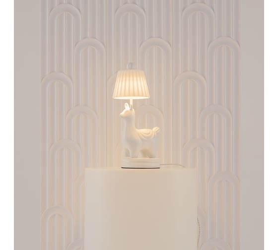 Настольный светильник MAYTONI Senor Alpaca белый MOD377TL-L5W3K