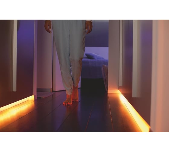 Умная светодиодная лента Philips Hue Hue Lightstrip Plus V4 RUS 2m base 929002269110