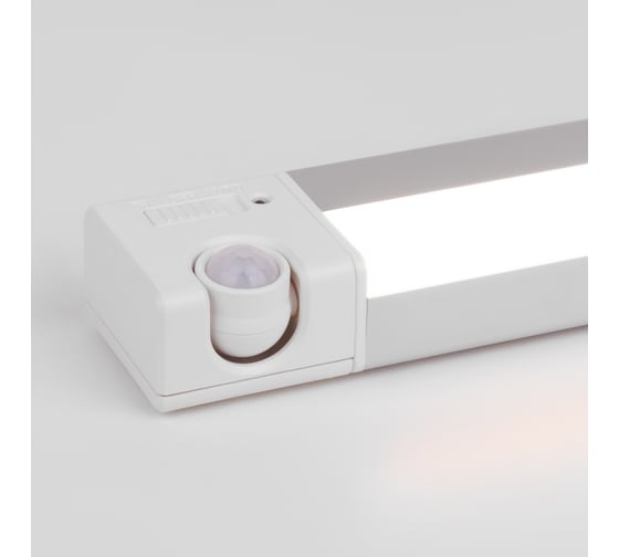 Стационарный светодиодный светильник Elektrostandard LTB72 с датчиком движения Led Stick 2.5W 4000K Белый a053401
