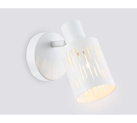 Спот Ambrella Light TRADITIONAL TR8663