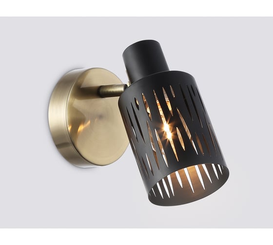 Спот Ambrella Light TRADITIONAL TR8667