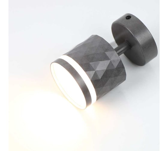 Светильник спот накладной на основании General Lighting Systems серия Ромб GWL-GX53-M-IP20, под лампу GX53 до 50 Вт, с боковым рассеивателем 662063