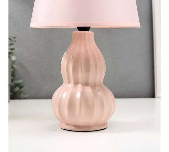 Настольная лампа RISALUX 16370/1PK, E14, 40Вт, розовый, 20х20х33 см 5448834