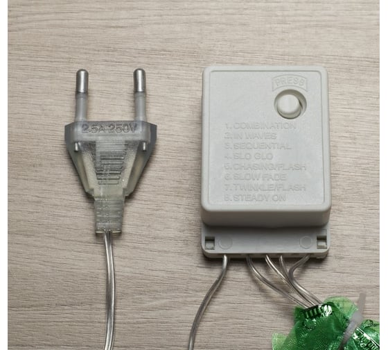 Гирлянда-нить Luazon DCR, 9 м, лента снежинки серебристые, IP20, d 6 см, LED-72-220V, 8 режимов, зеленый 3612319